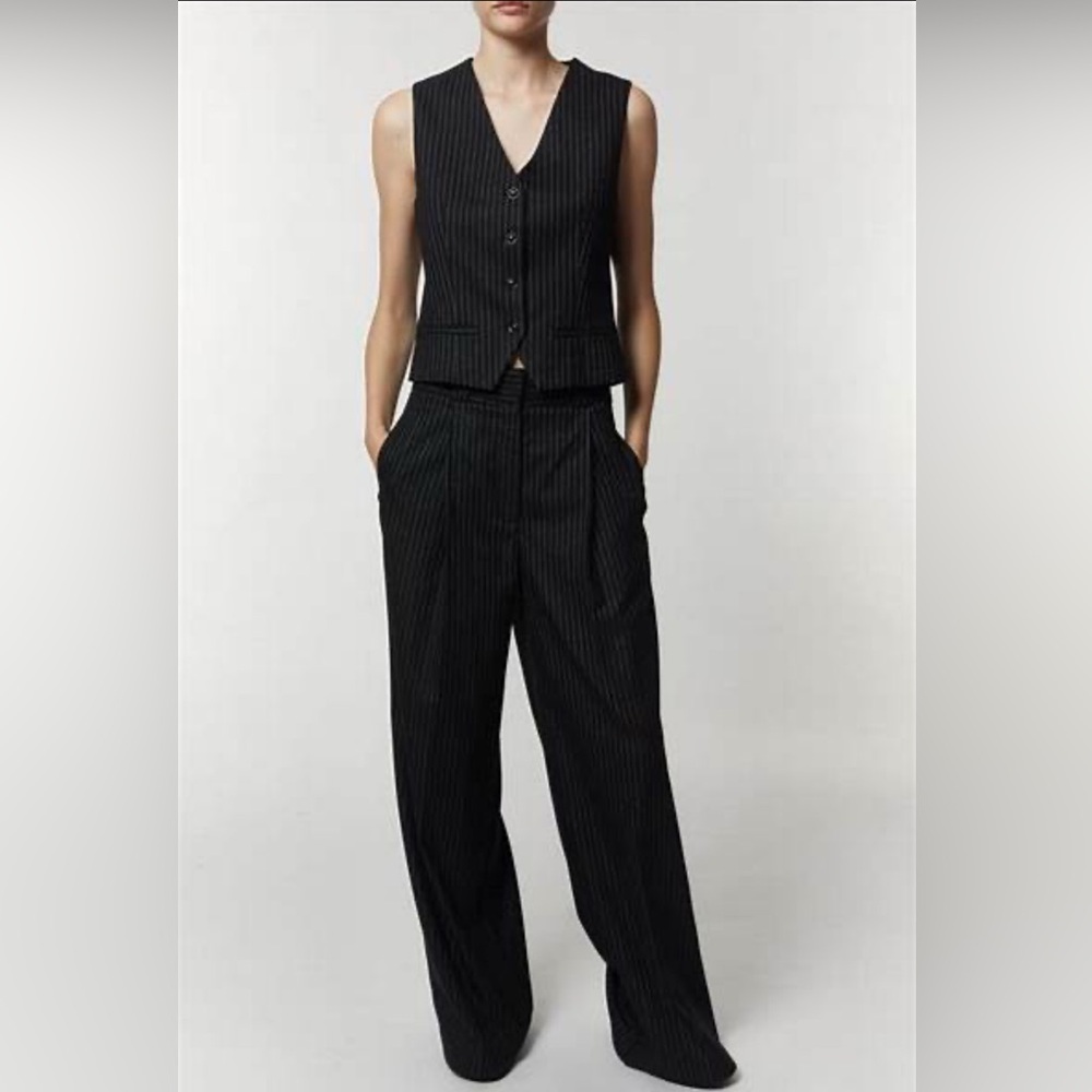 Never worn with tags Saint Art pinstriped vest.